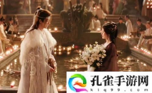 《月鳞绮纪》未播先火，鞠婧祎红衣装扮太好看，陈都灵一人分饰三角