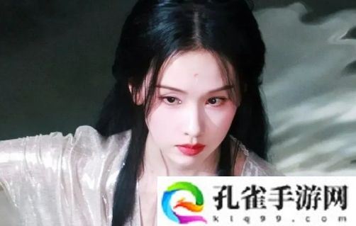 《月鳞绮纪》未播先火，鞠婧祎红衣装扮太好看，陈都灵一人分饰三角