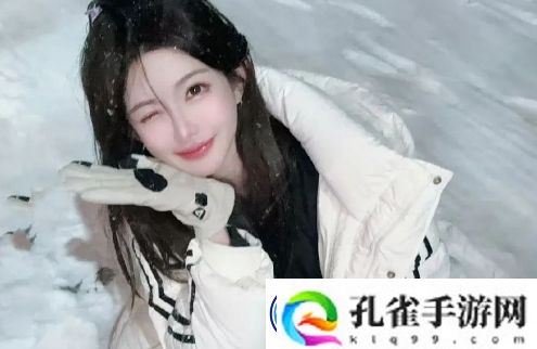 初代二次元主播复归直播-称当主播更适合自己-网友：没钱才想我们