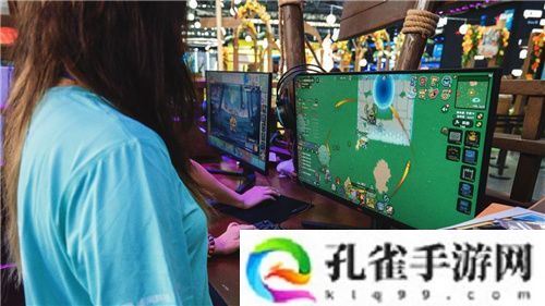 巨大魔龙吸引玩家排队，这款联机游戏真就那么值得试玩？