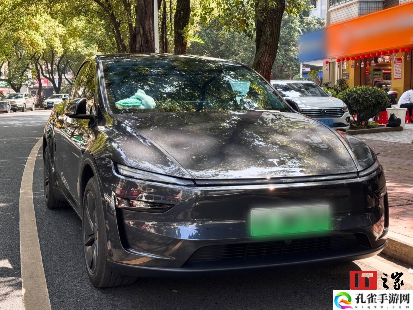 消息称特斯拉 Model Y 汽车产线“这两天停工，预计下个月 7 号再开工”