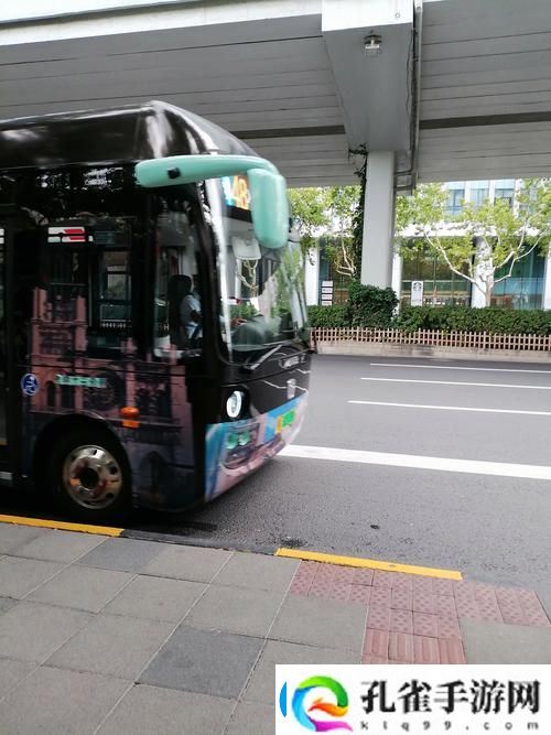 小扫货水能么多公交车火爆上线