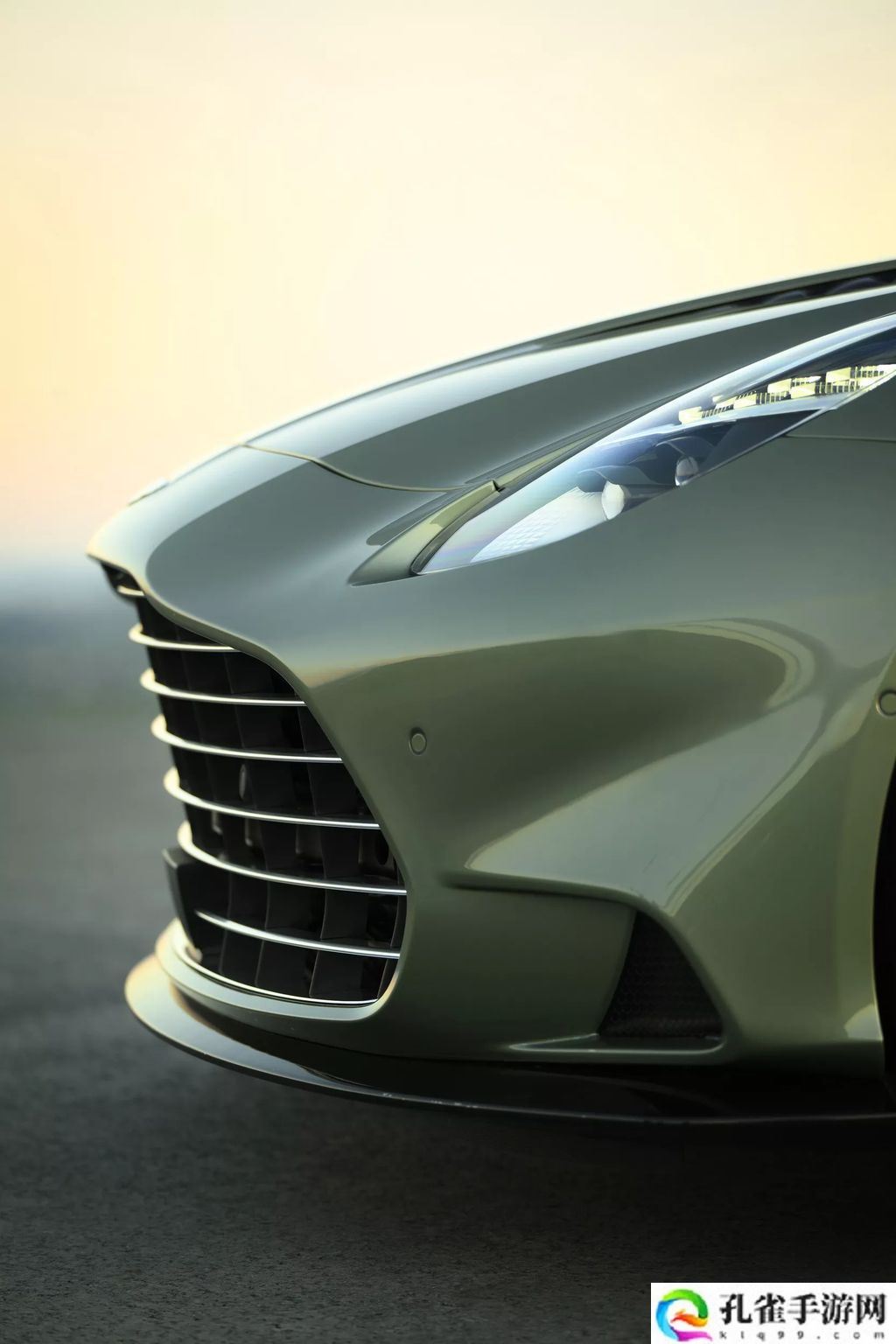 全球最快前置引擎敞篷车：阿斯顿・马丁 Vanquish Volante 咆哮登场，824 马力极速 344 km/h