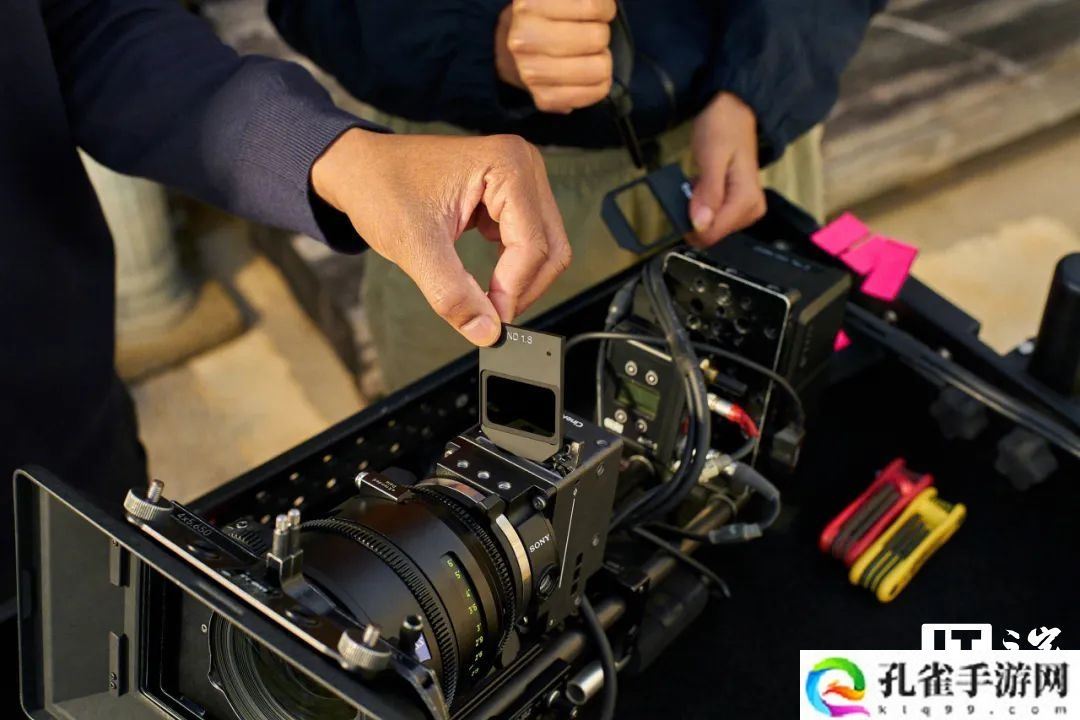 索尼发布 CineAltaV 2 电影机分体拓展系统 Mini，内置 8.6K 全画幅 CMOS 传感器