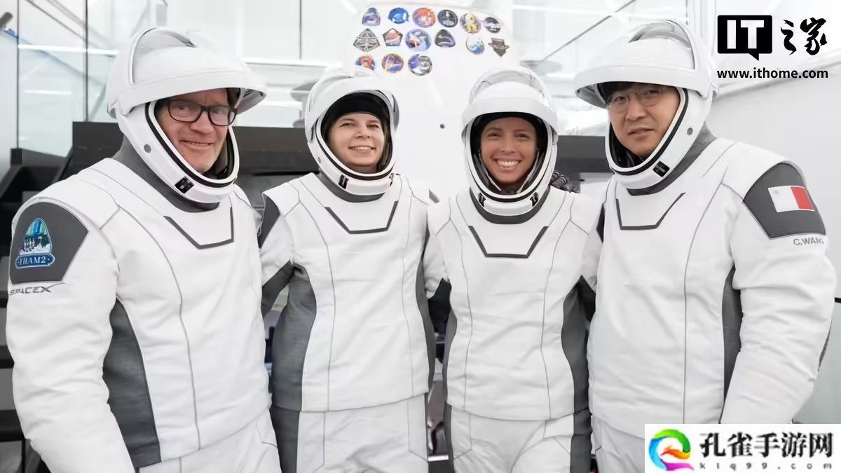 SpaceX 载人绕地球两极飞行任务结束：首次尝试在太空种蘑菇，机组已返回